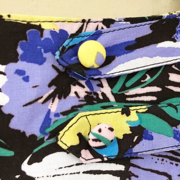 xxi | Flouncy Button-Detail Floral Skirt Size M - Picture 3 of 8